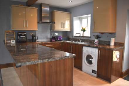 Brookfold Lane, Harwood, Image 9