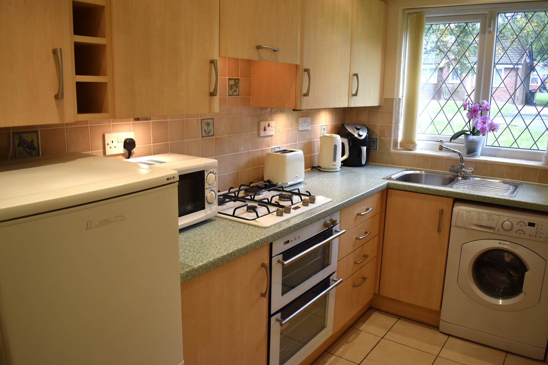 Westcott Close, Harwood, Image 4