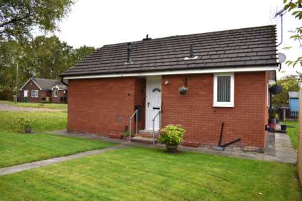 Westcott Close, Harwood, Image 11
