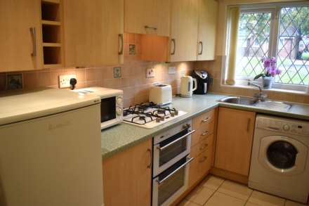 Westcott Close, Harwood, Image 4