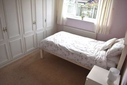 Westcott Close, Harwood, Image 5