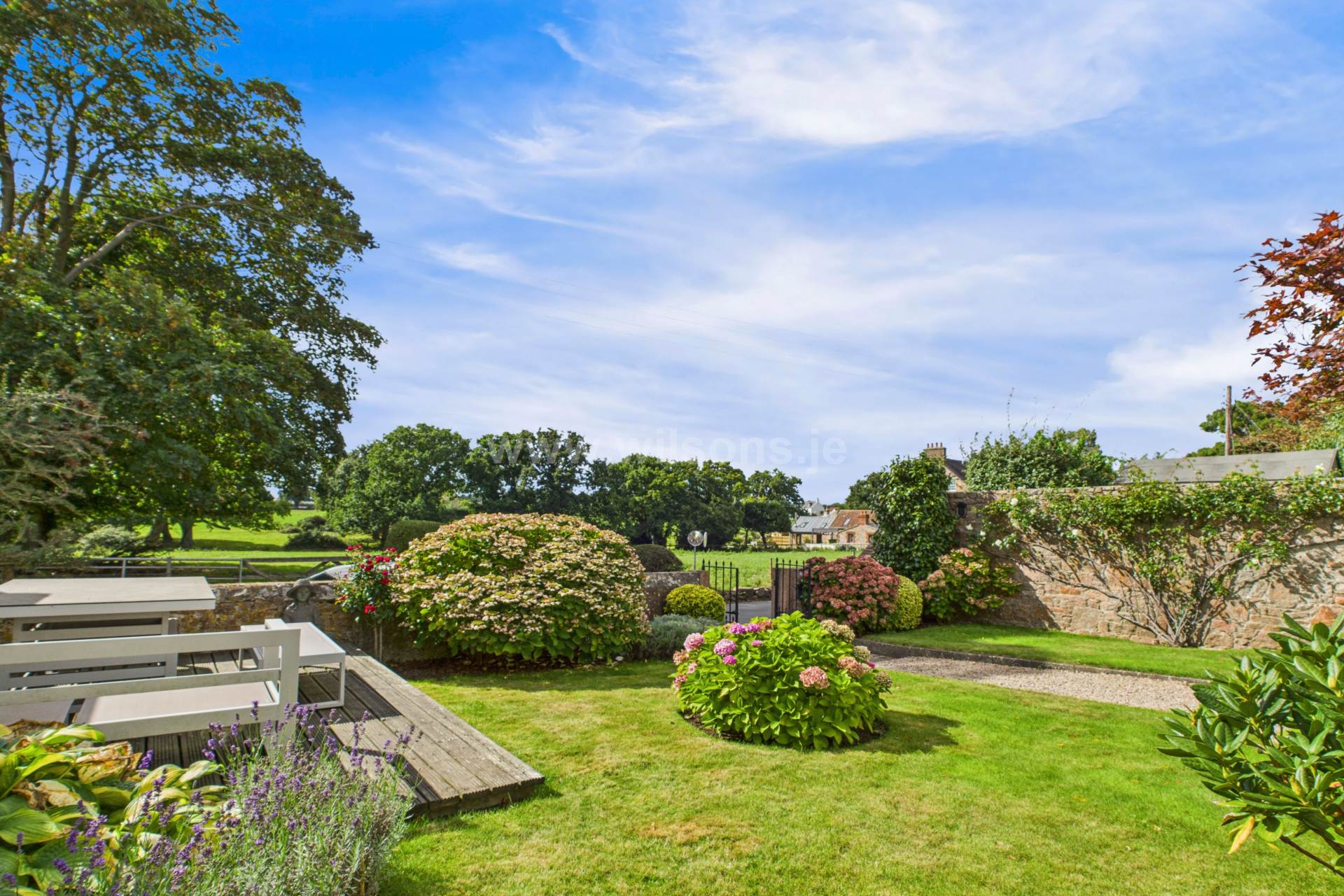 St Saviour / Trinity Border, Image 24