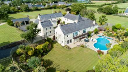 5 Bedroom Detached, St John