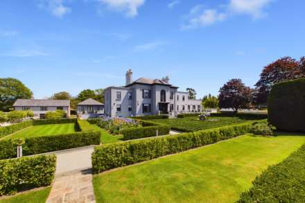 7 Bedroom Manor House, St Saviour