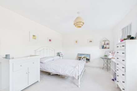 Rue Freule, St Ouen, Image 21