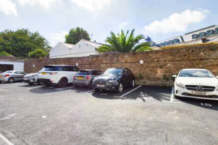 INVESTMENT ONLY - St Helier, Image 13