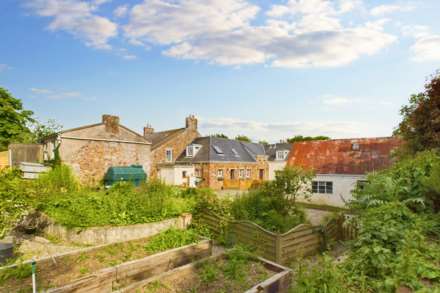 La Rue Des Fontaines, St Martin, Image 1