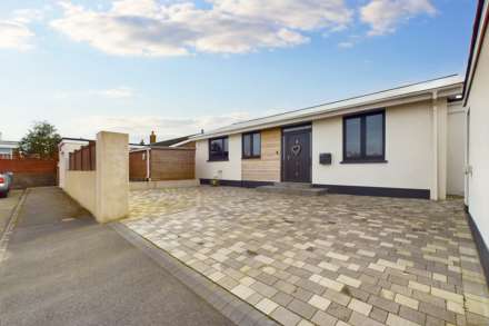 3 Bedroom Detached, St Brealde