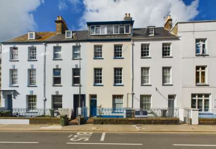 1 Bedroom Flat, David Place, St Helier
