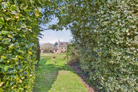 St Saviour, Image 21