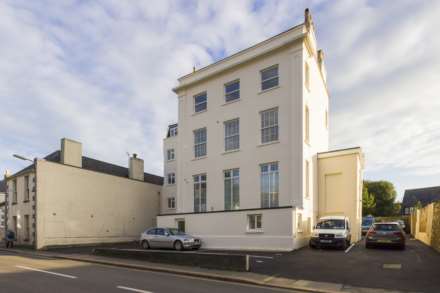 1 Bedroom Apartment, St Saviour