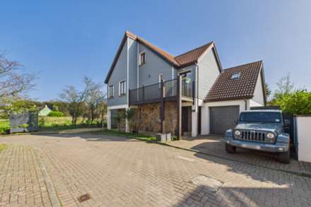 4 Bedroom Detached, St Clement