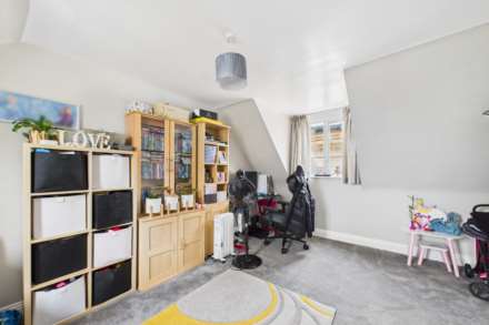 Hautmont Close, St Helier, Image 10