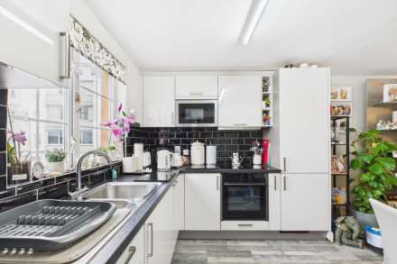 Hautmont Close, St Helier, Image 7