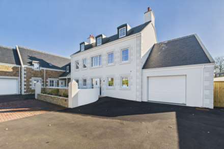 5 Bedroom Detached, La Rue De L`Etocquet, St John
