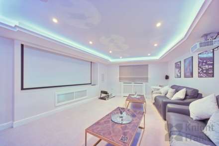 Rectory Lane, St Saviour, Image 11