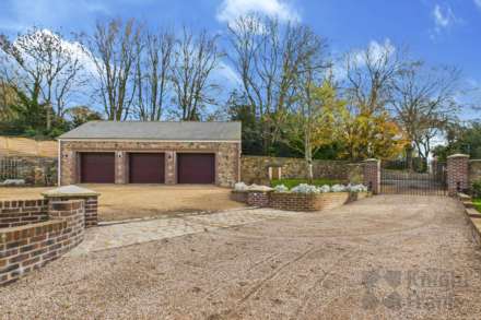 Rectory Lane, St Saviour, Image 25