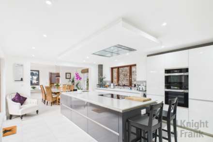 Rectory Lane, St Saviour, Image 4