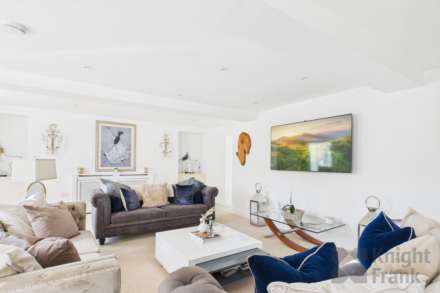 Rectory Lane, St Saviour, Image 8