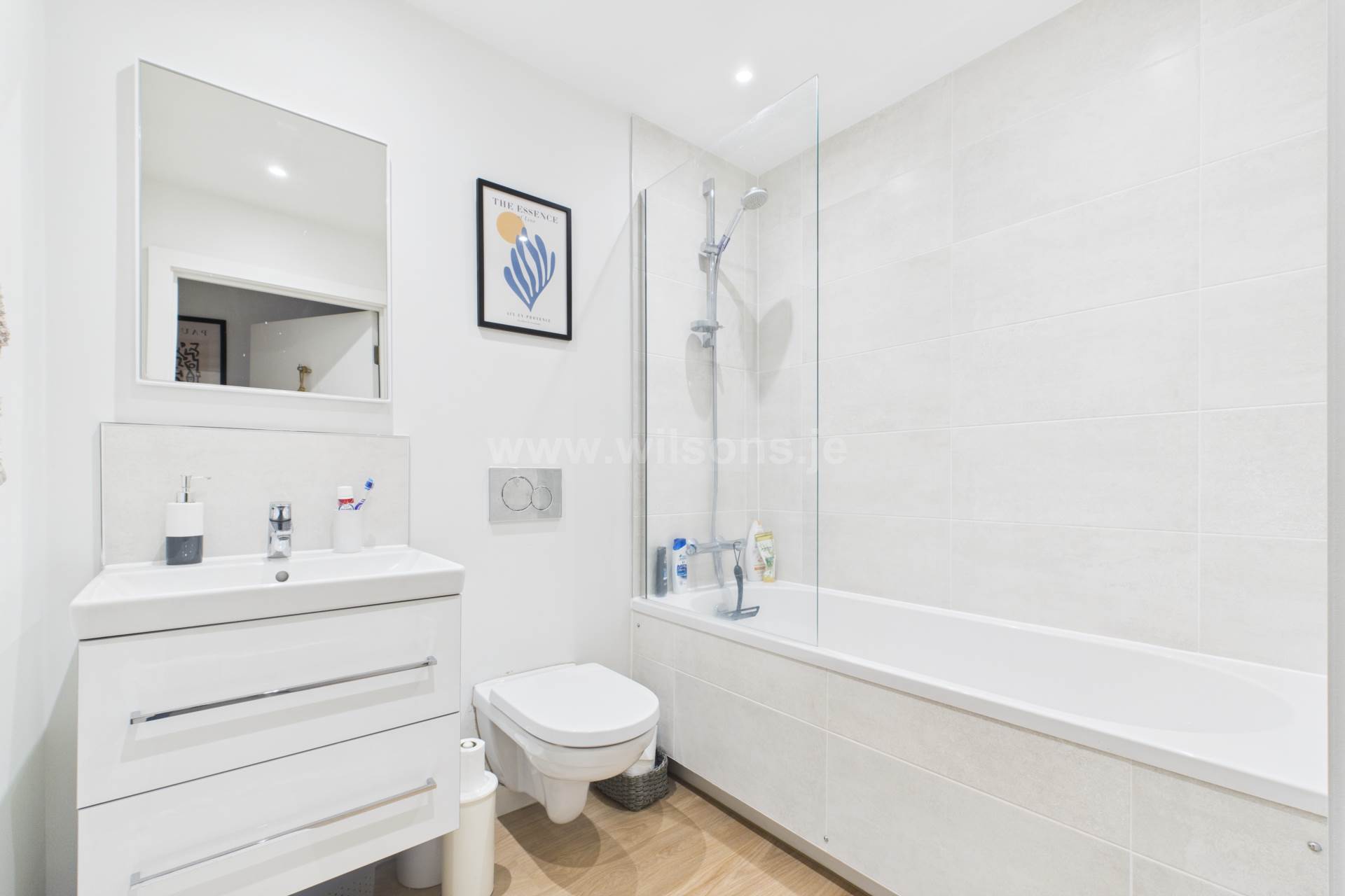 Apartment   Bella Rocca, Roussel Street Jersey C, Image 10