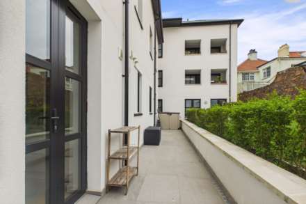 Apartment   Bella Rocca, Roussel Street Jersey C, Image 14