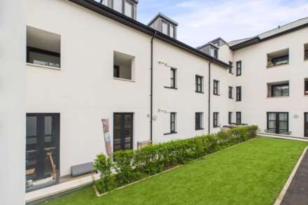Apartment   Bella Rocca, Roussel Street Jersey C, Image 15