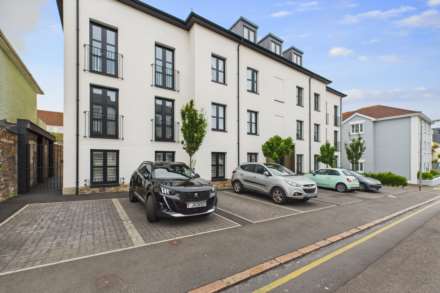 Apartment   Bella Rocca, Roussel Street Jersey C, Image 18