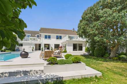 4 Bedroom Detached, St Mary