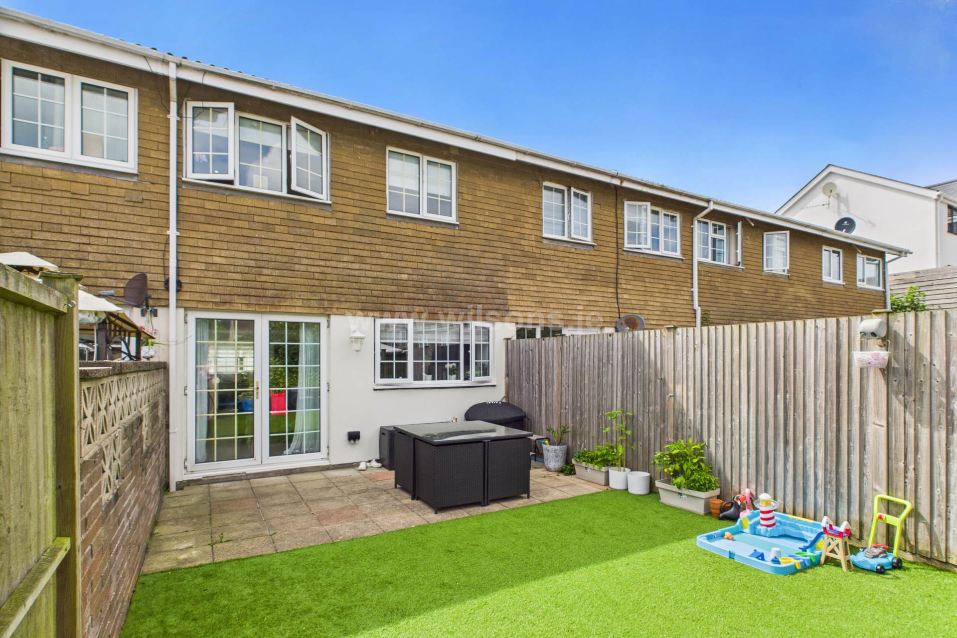 Balcon Terrace, St Saviour, Image 1