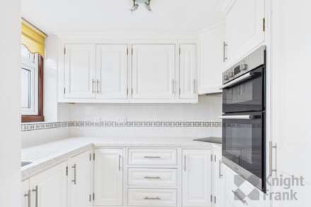 Palace Close, Bagatelle, Image 2