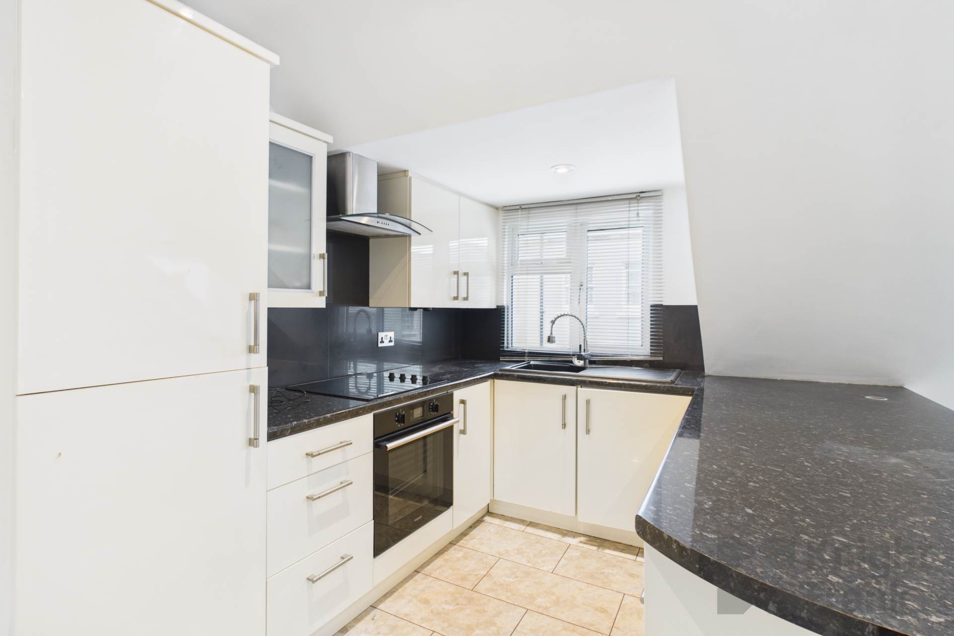 Journeaux Street, St Helier, Image 4