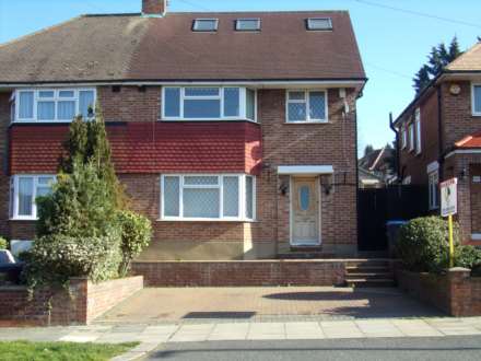 Property For Sale Morton Way, Southgate, London