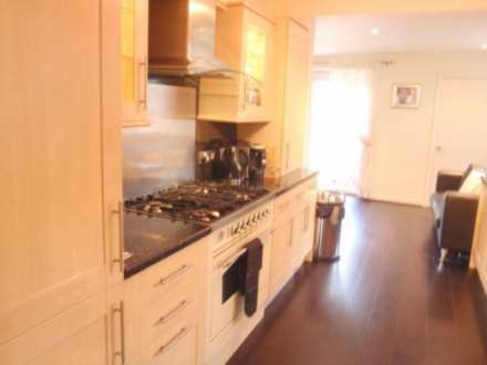 Morton Way, Southgate, Image 10