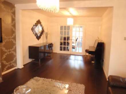 Morton Way, Southgate, Image 5