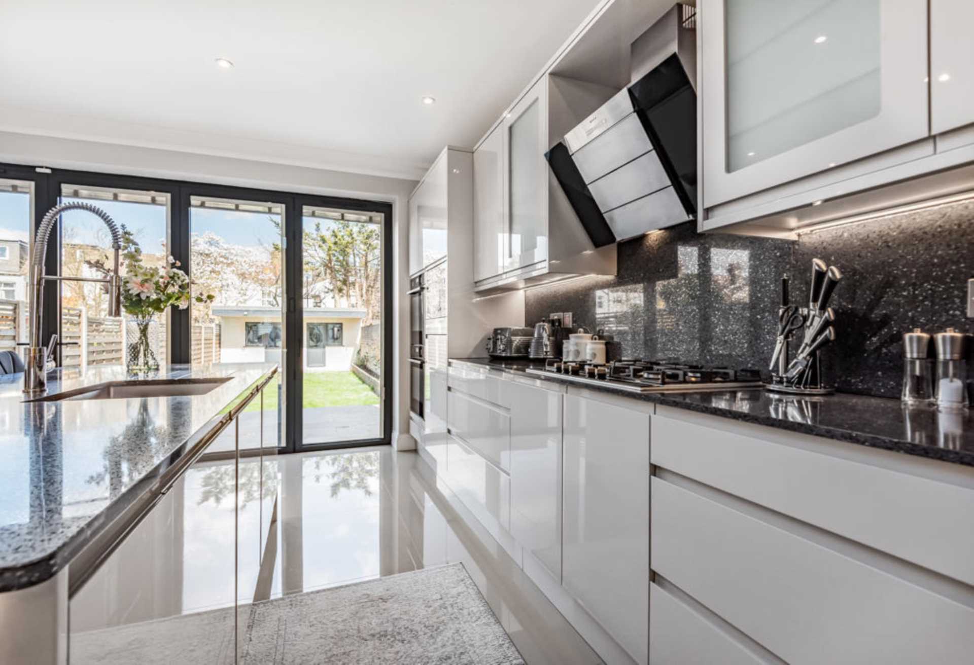Hazelwood Road, Enfield, Image 10