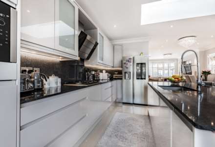 Hazelwood Road, Enfield, Image 9
