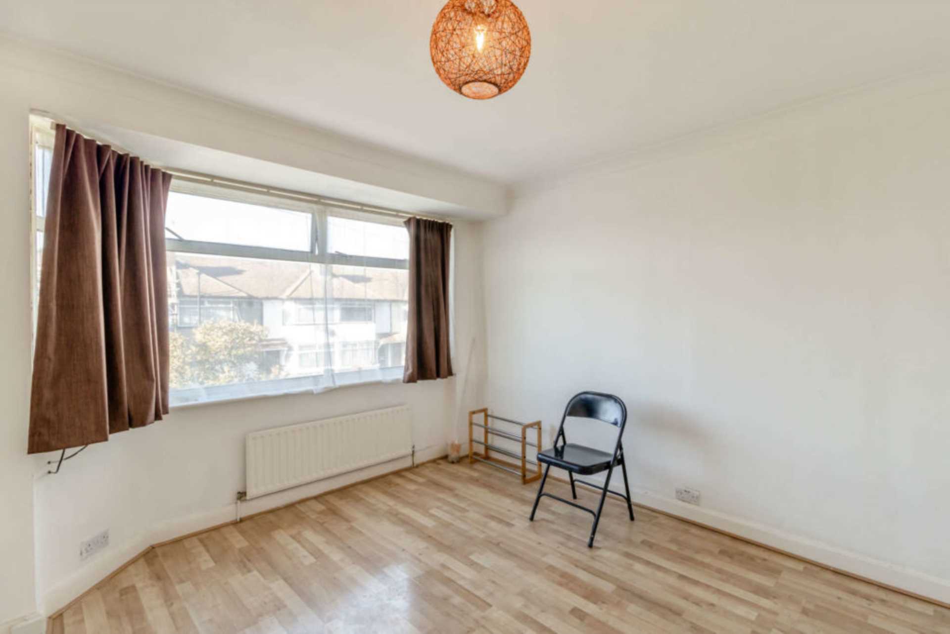Shirley Grove, Edmonton, N9, Image 12