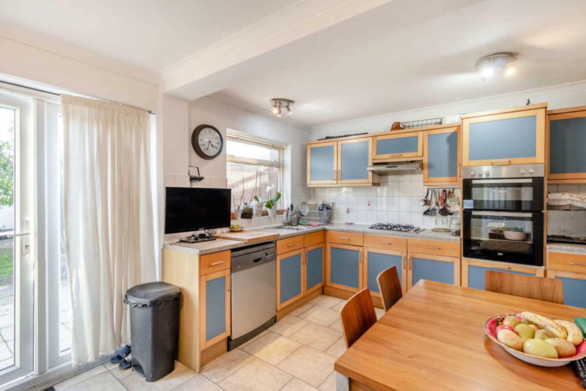Shirley Grove, Edmonton, N9, Image 7