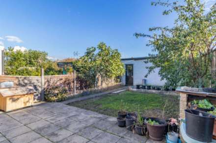 Shirley Grove, Edmonton, N9, Image 17