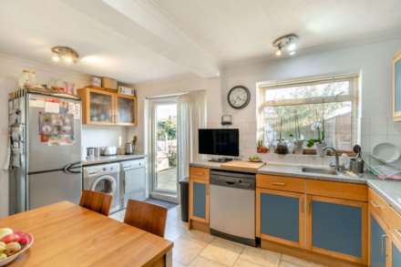 Shirley Grove, Edmonton, N9, Image 6