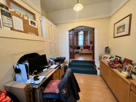 Church Street, Edmonton, N9, Image 13