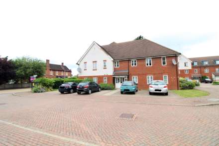 Reid Close, Hayes, Middlesex, Image 1