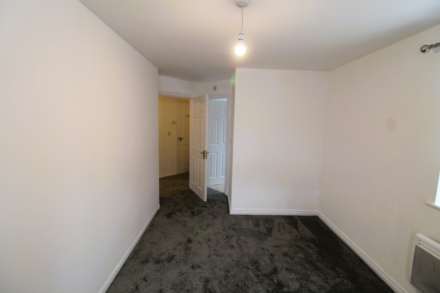 Reid Close, Hayes, Middlesex, Image 5