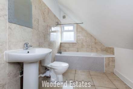 Property For Rent The Crescent, Slough