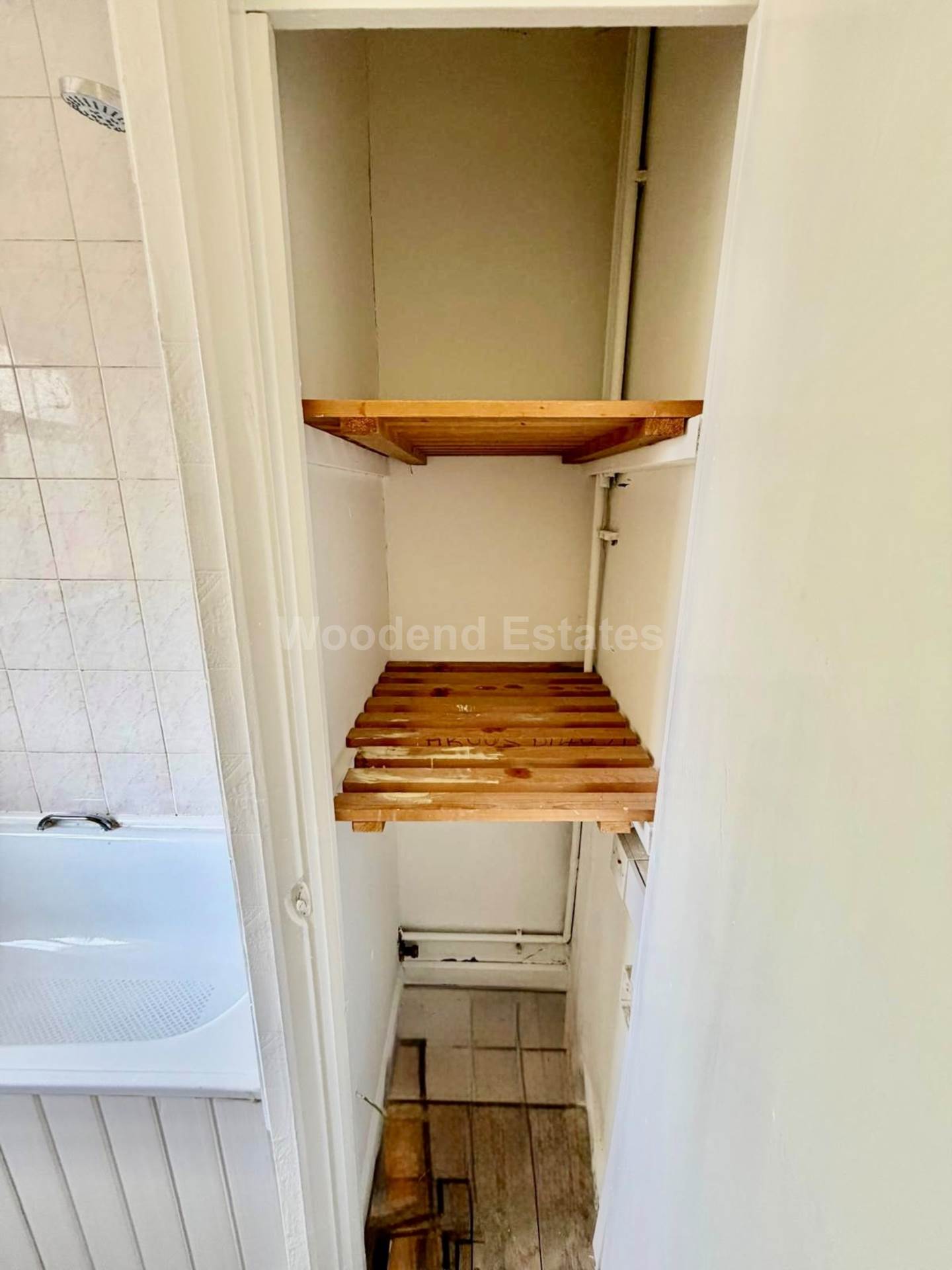 Westcott Crescent, London, Image 8