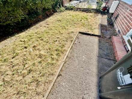 Westcott Crescent, London, Image 10