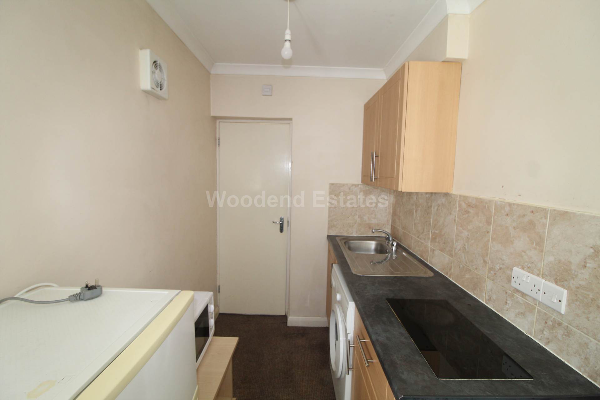 Great West Road, Hounslow, Image 2