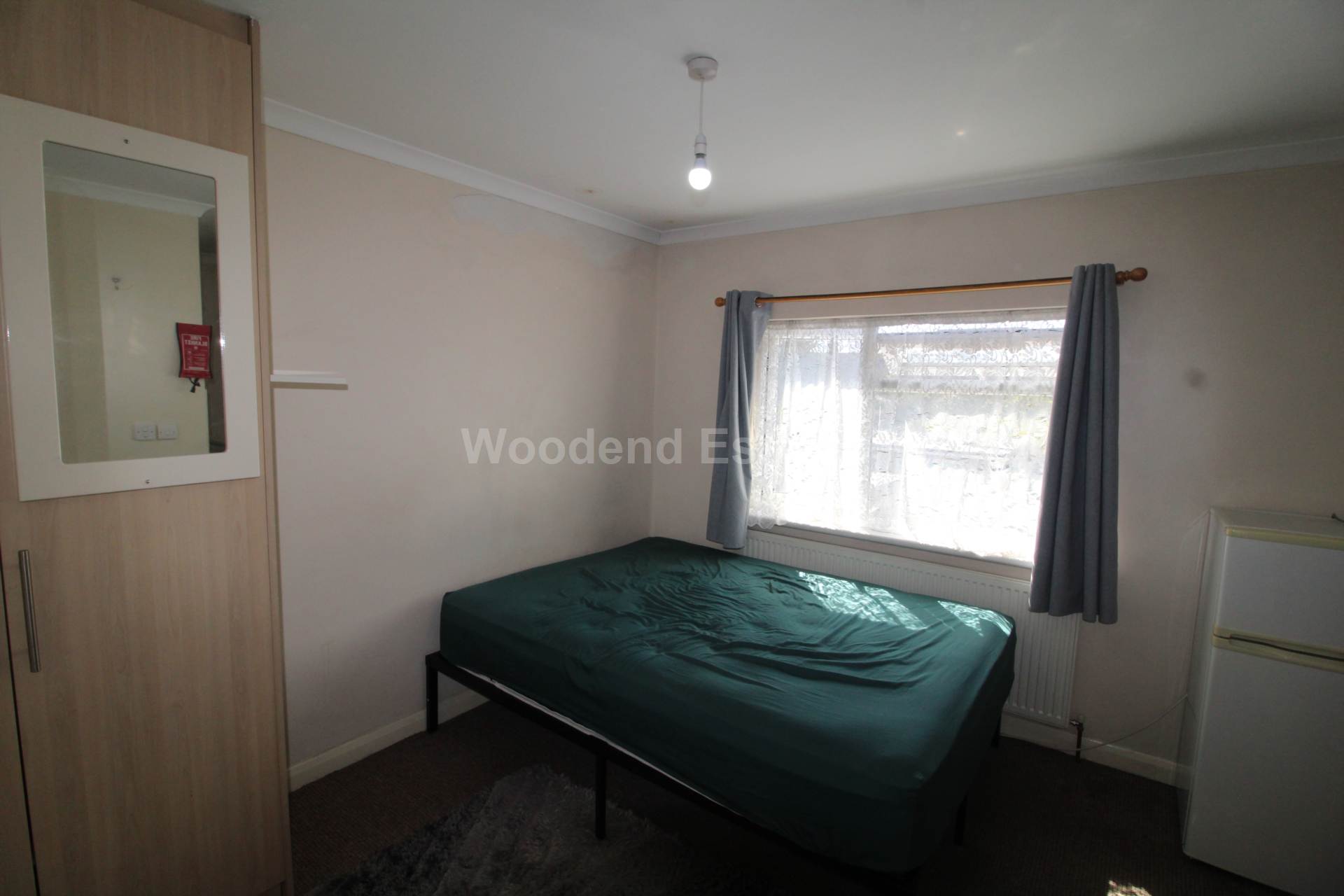 Great West Road, Hounslow, Image 3