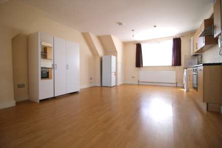 Uxbridge Road, Hayes, Image 3