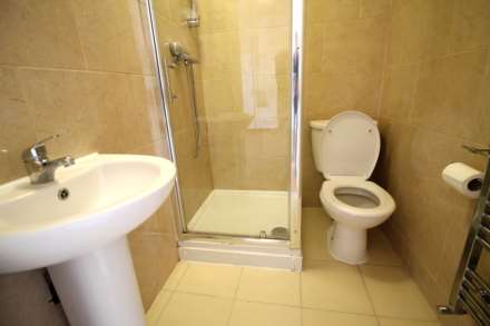 Uxbridge Road, Hayes, Image 4